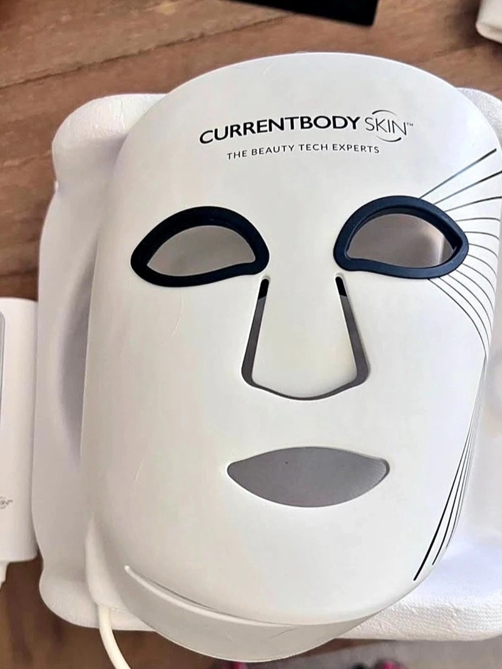 CurrentBody Skin LED Mask - Series 2 NWT